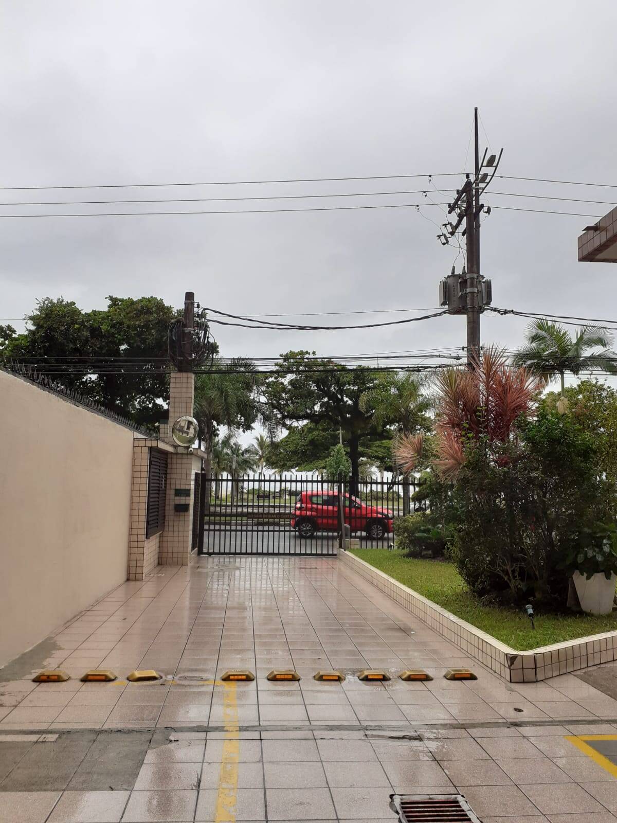 #2435-B - Apartamento para Venda em Santos - SP