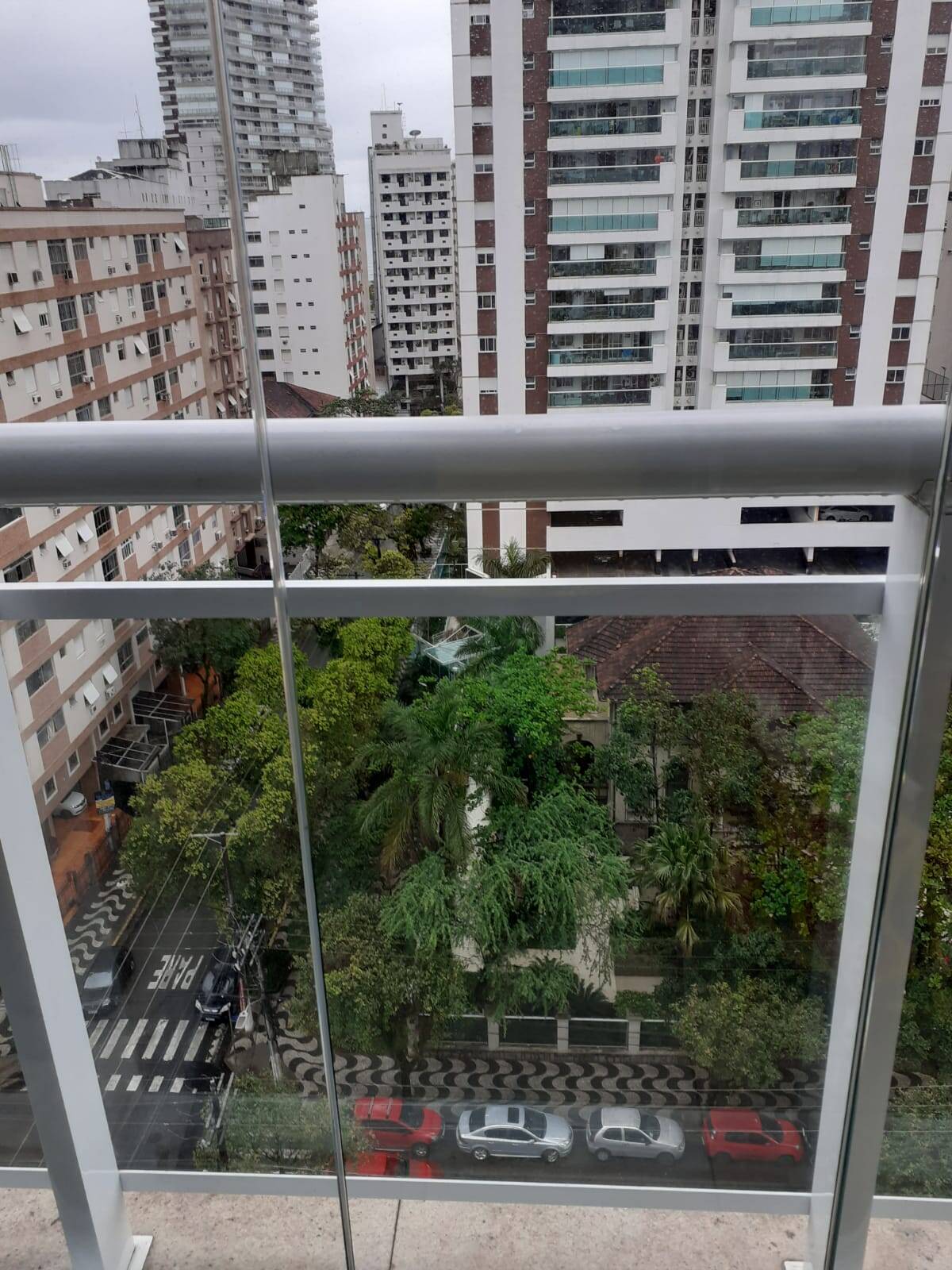 #2444-E - Apartamento para Venda em Santos - SP