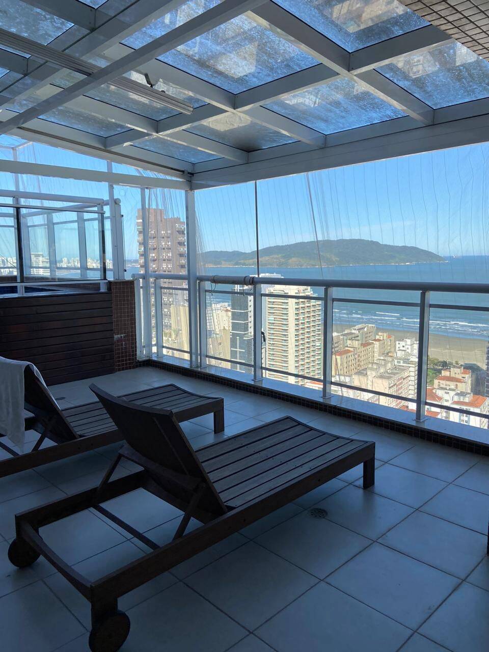 #2539-COB - Apartamento para Locação em Santos - SP