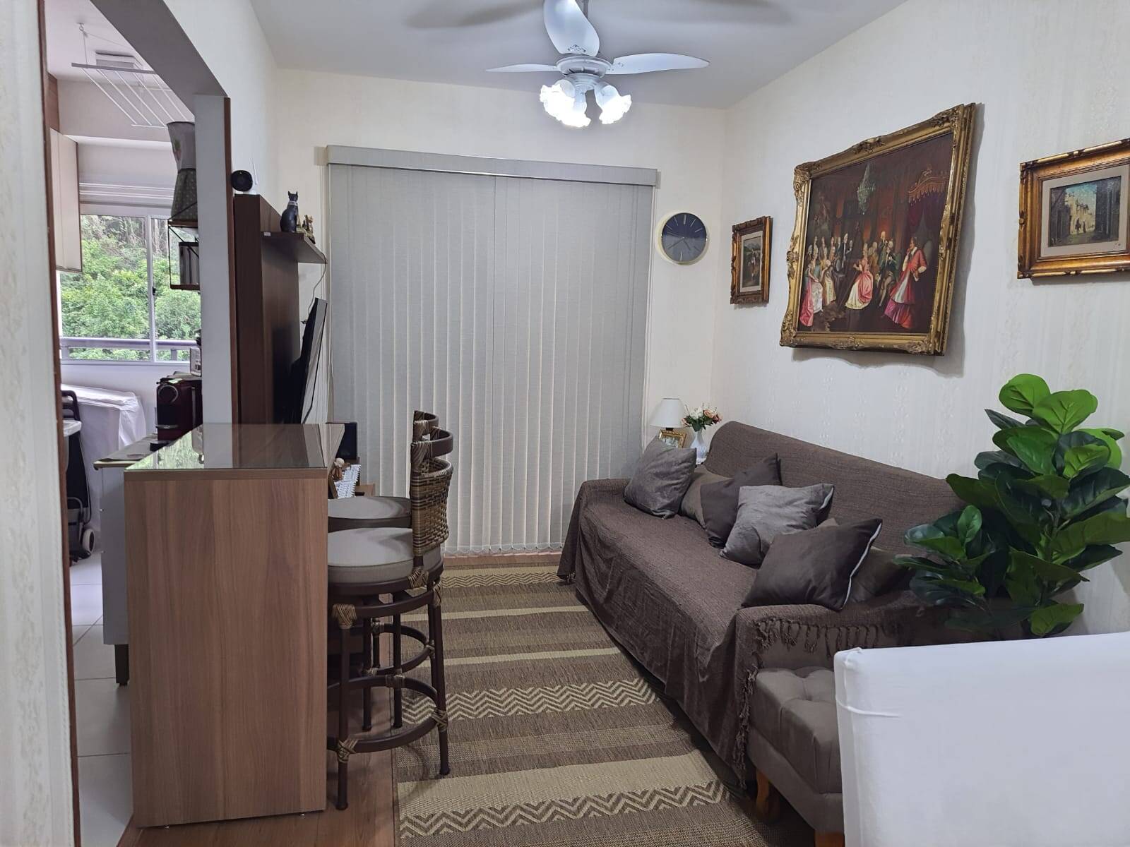 #2568 - Apartamento para Locação em Santos - SP
