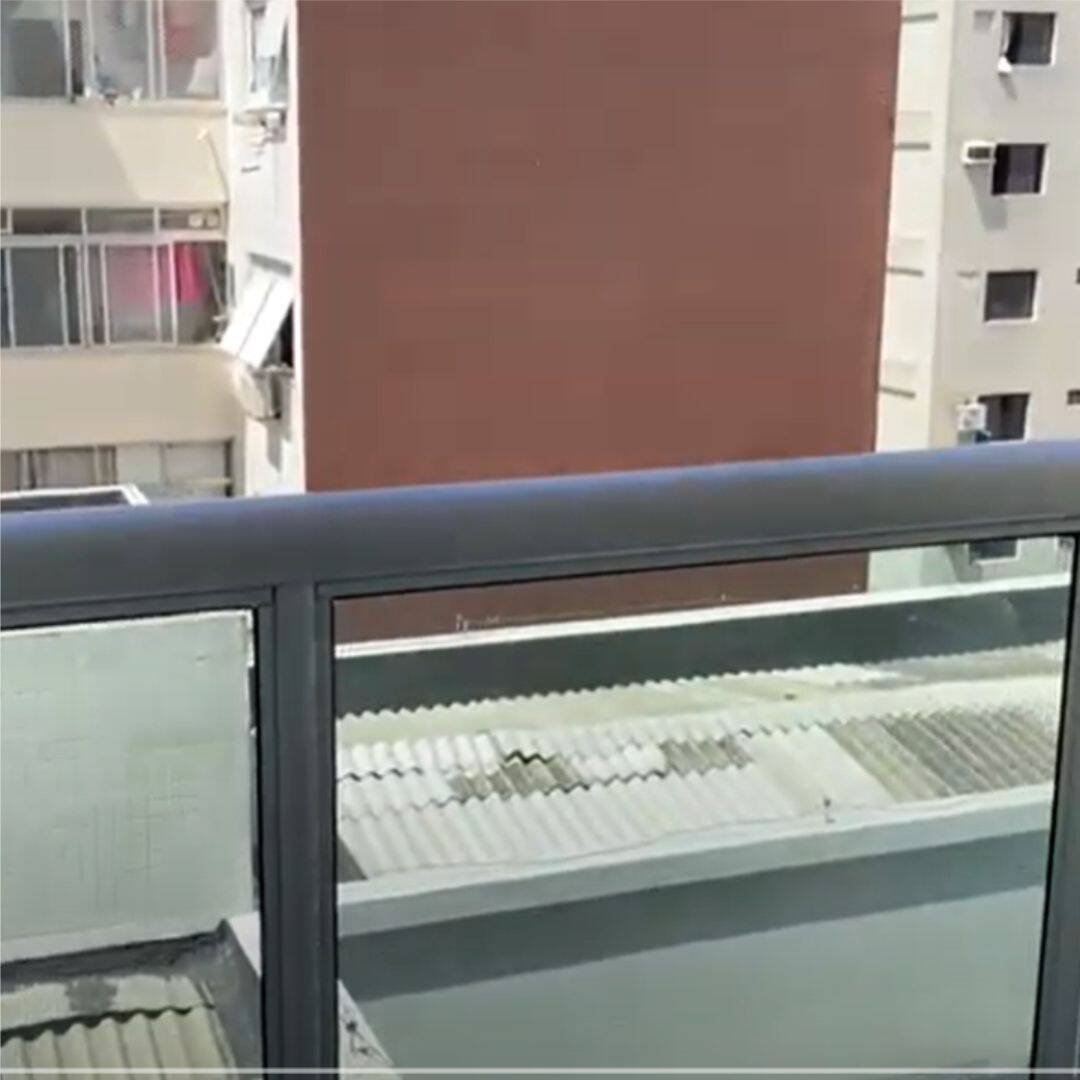 #2569-E - Apartamento para Venda em Santos - SP