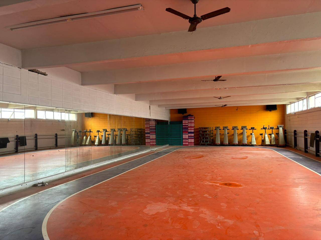 #2618 - Apartamento para Locação em Santos - SP