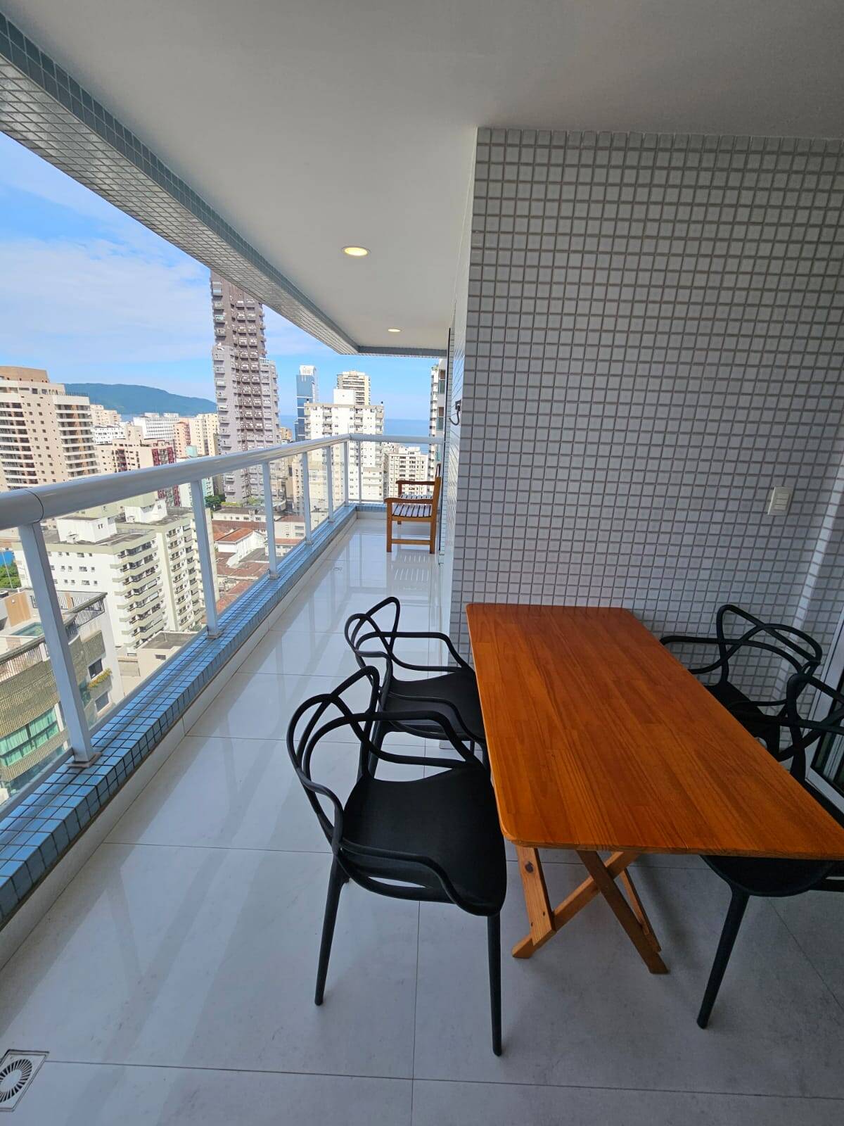 #2648-E - Apartamento para Venda em Santos - SP