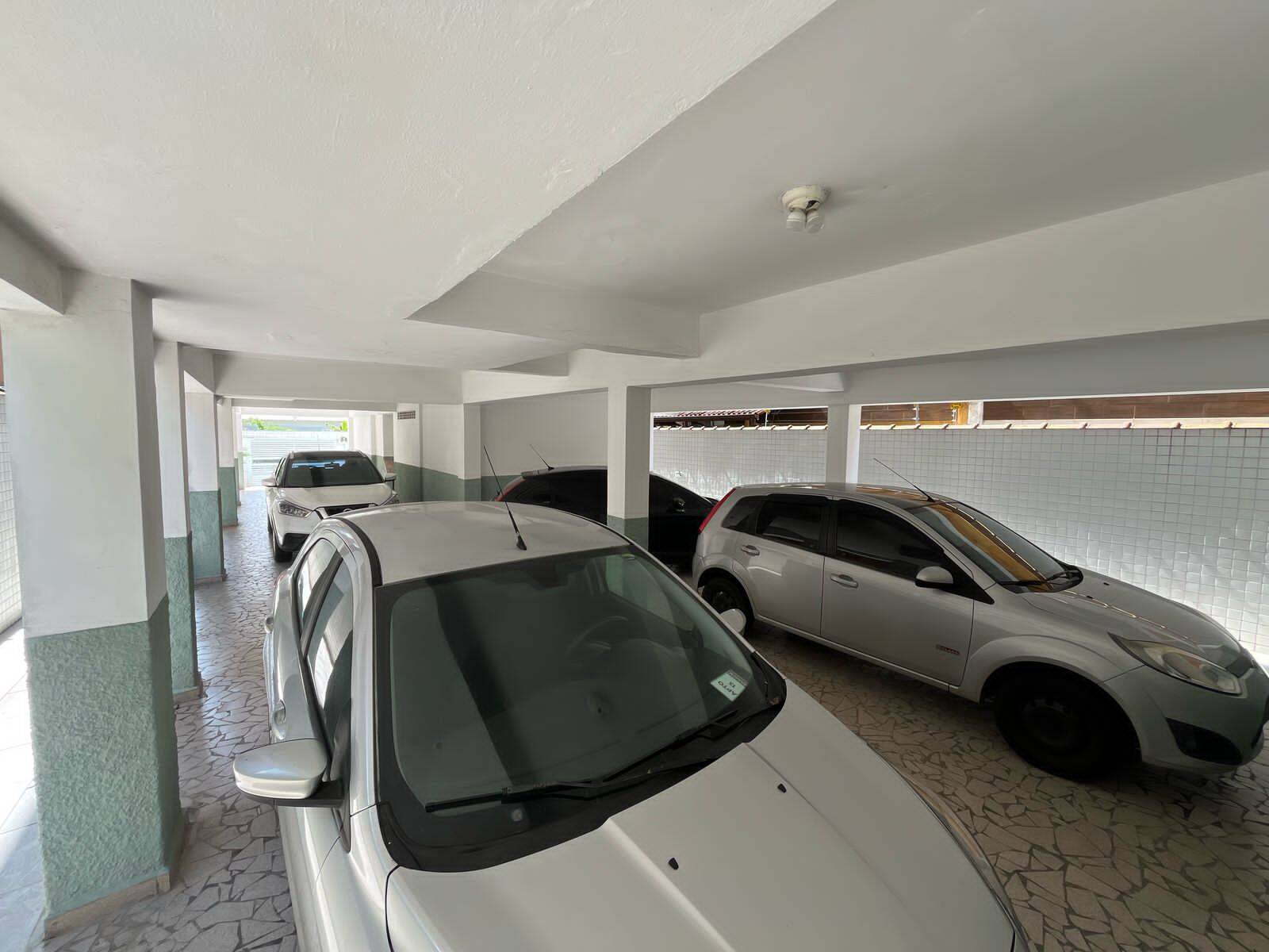 #2695-E - Apartamento para Venda em Santos - SP