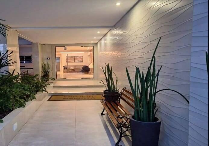 #2700-D - Apartamento para Venda em Santos - SP