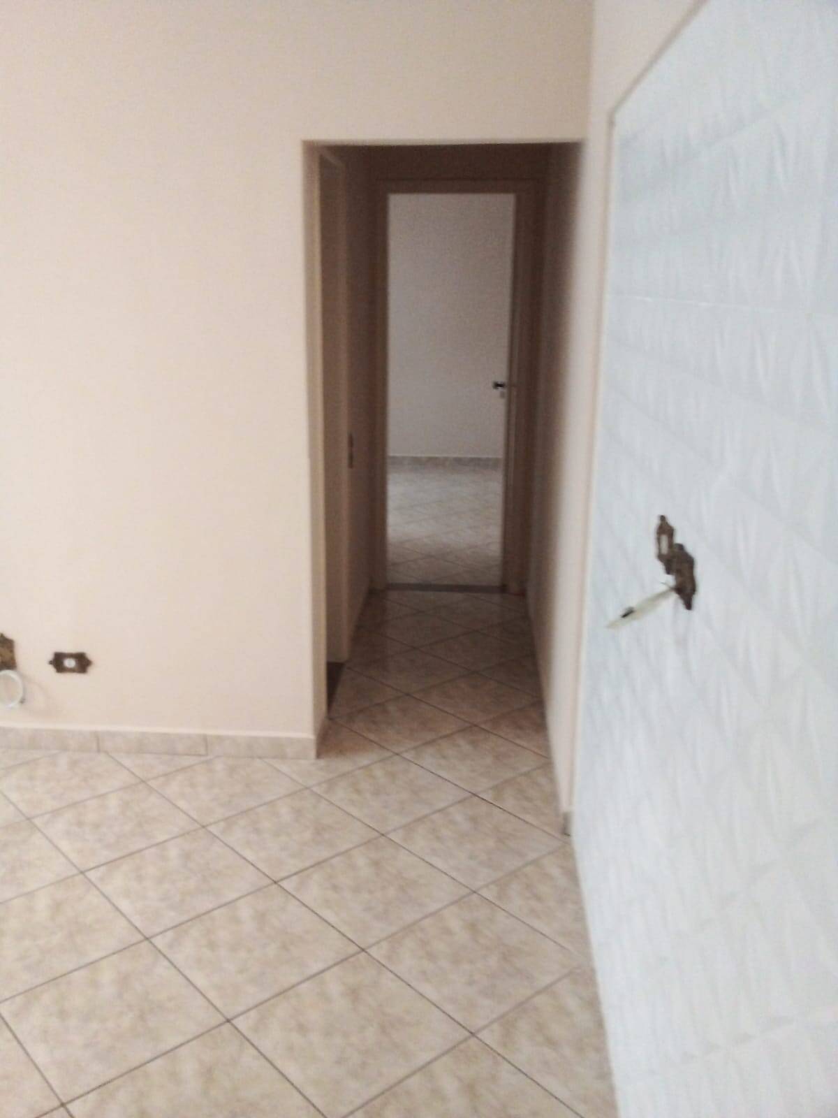 #2755 - Apartamento para Locação em Santos - SP