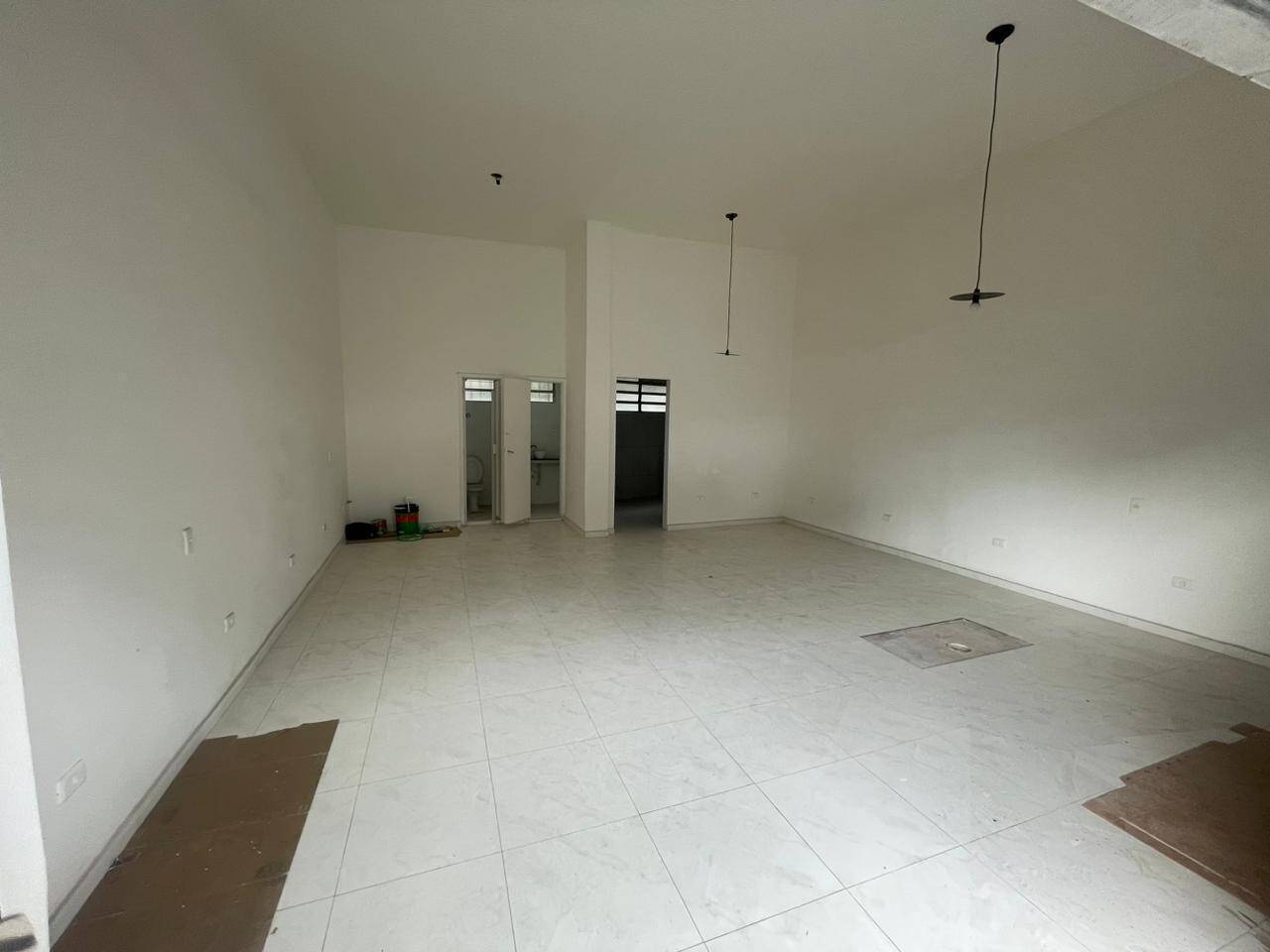 #2757 - Loja para Locação em Santos - SP