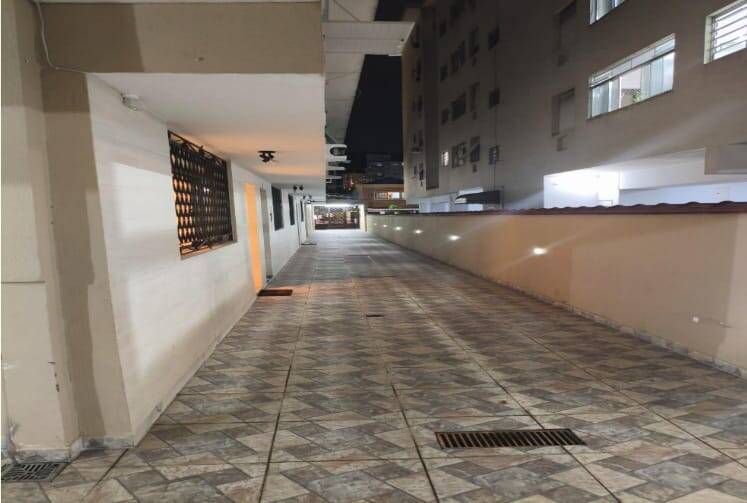 #2764-G - Apartamento para Venda em Santos - SP