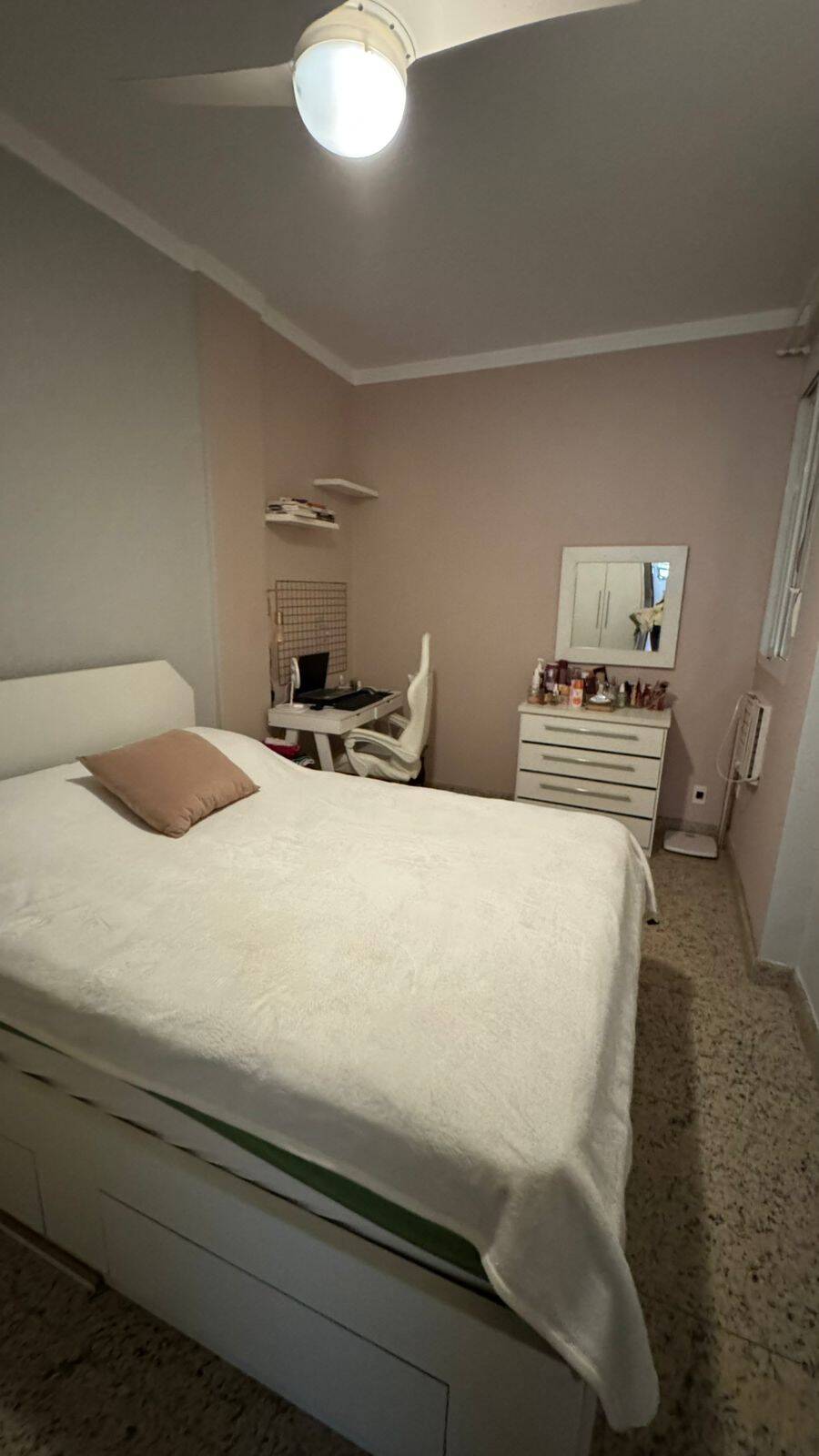 #2786-C - Apartamento para Venda em Santos - SP