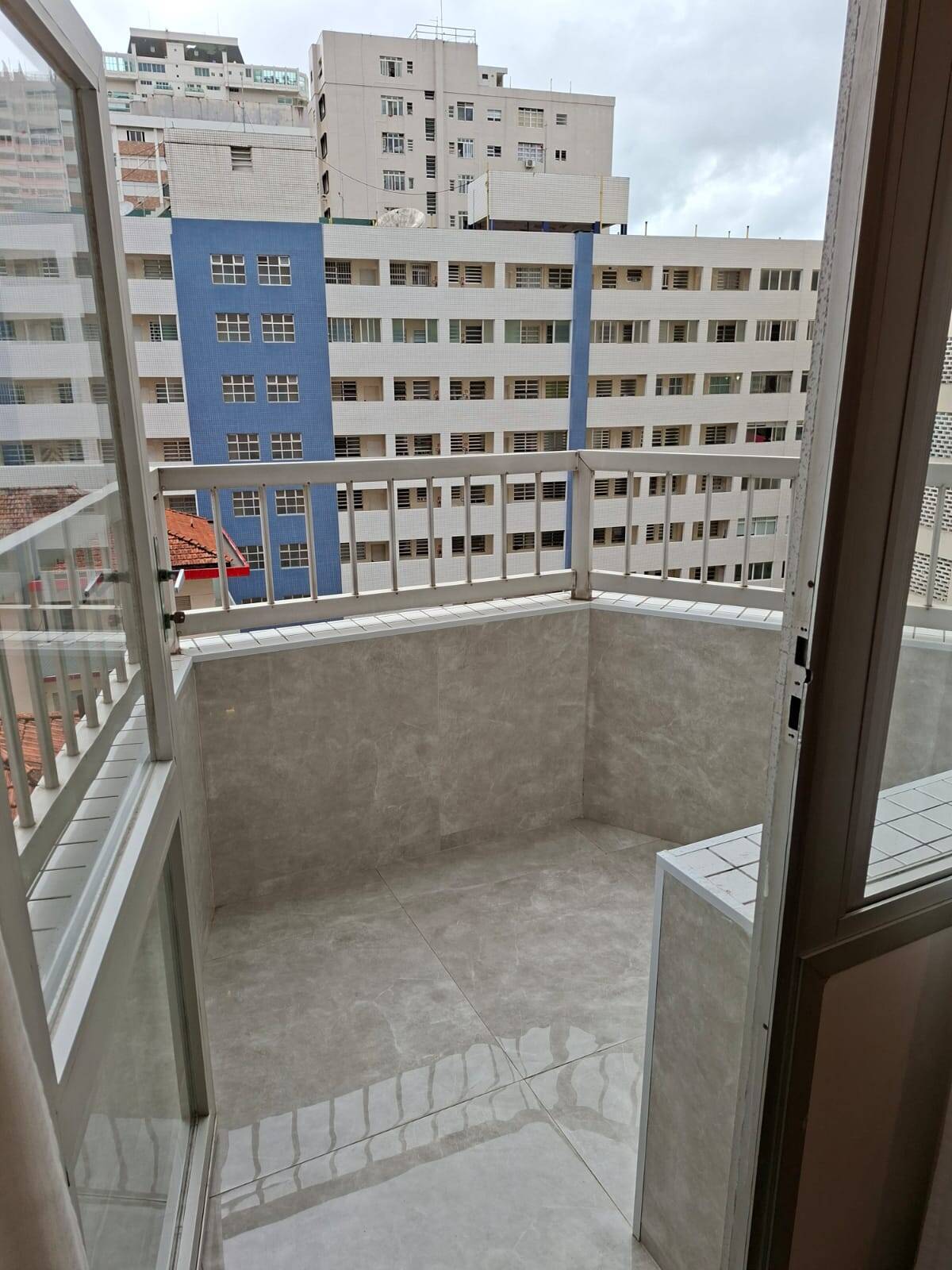 #2794-D - Apartamento para Venda em Santos - SP