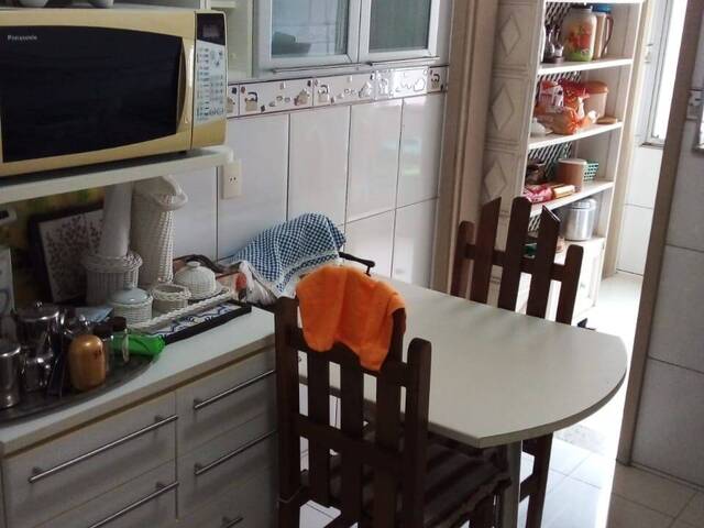 #2265-F - Apartamento para Venda em Santos - SP