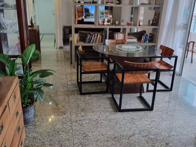 #2433-E - Apartamento para Venda em Santos - SP