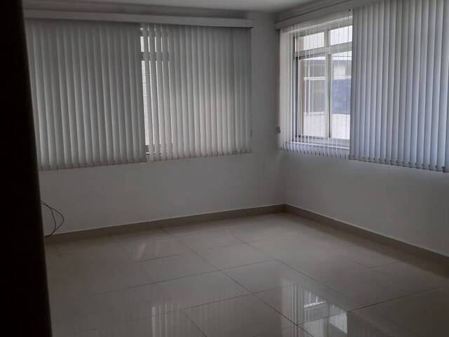 #2438-D - Apartamento para Venda em Santos - SP