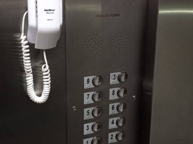 #2451-D - Apartamento para Venda em Santos - SP