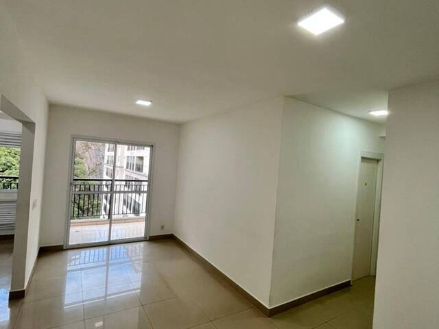 #2558-E - Apartamento para Venda em Santos - SP