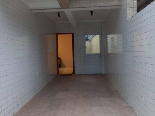 #2584-E - Apartamento para Venda em Santos - SP