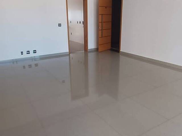 Apartamento para Venda em Santos - 4