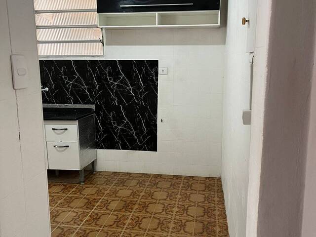 #2718 - Apartamento para Locação em Santos - SP - 1