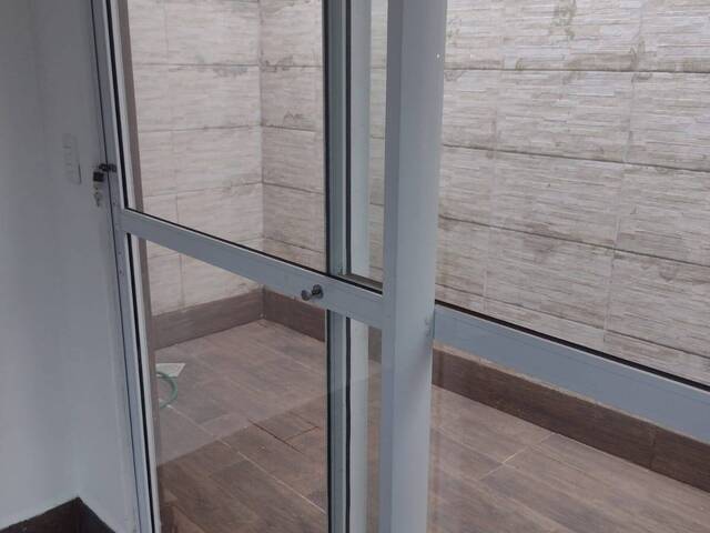 #2748 - Apartamento para Locação em Santos - SP - 2